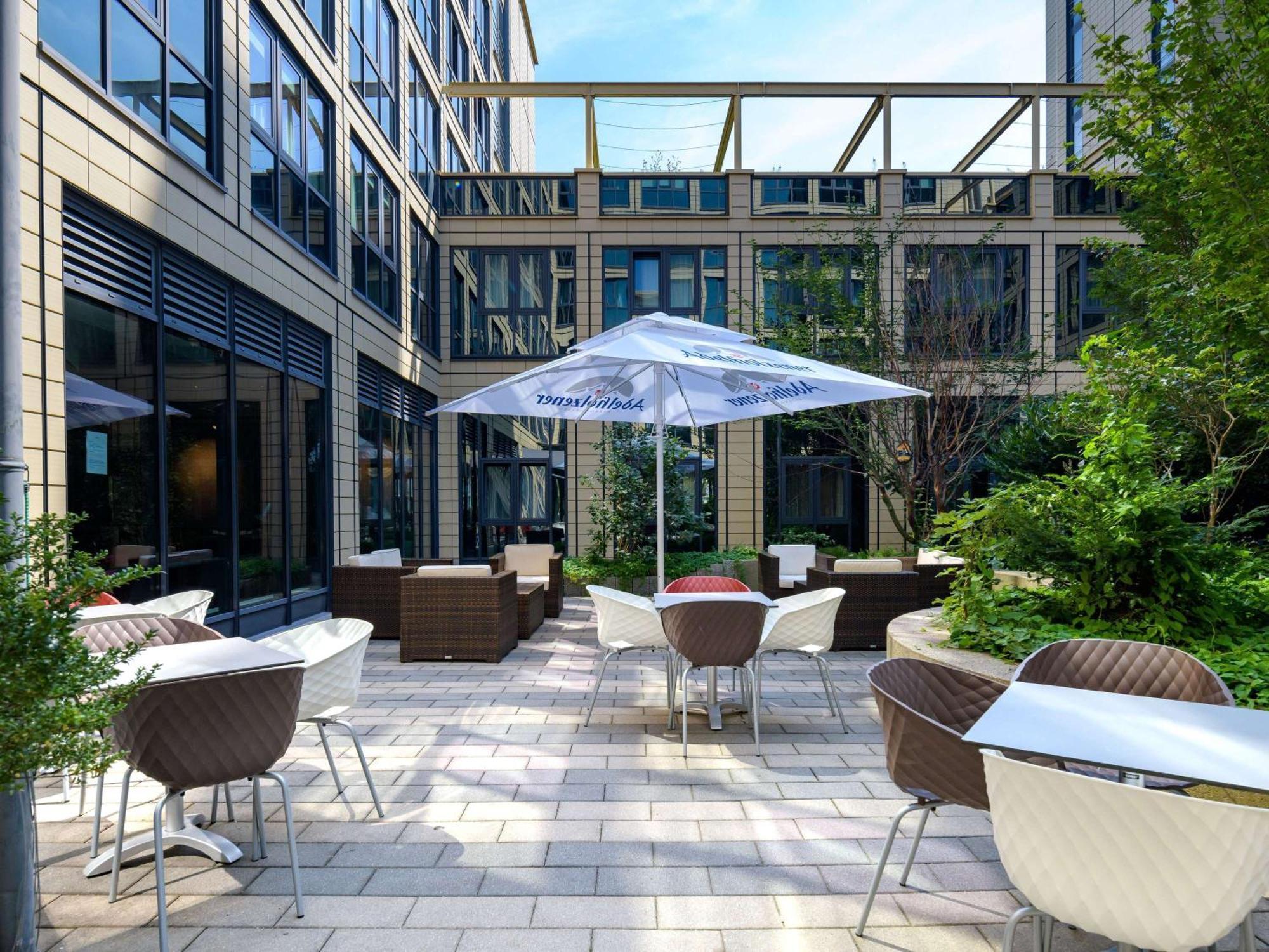 Ibis Muenchen Parkstadt Schwabing Экстерьер фото