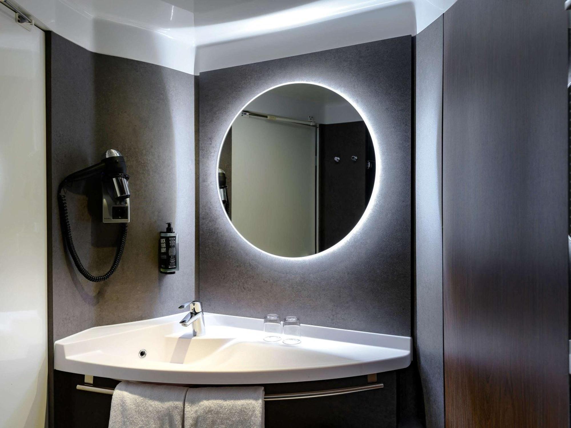 Ibis Muenchen Parkstadt Schwabing Экстерьер фото