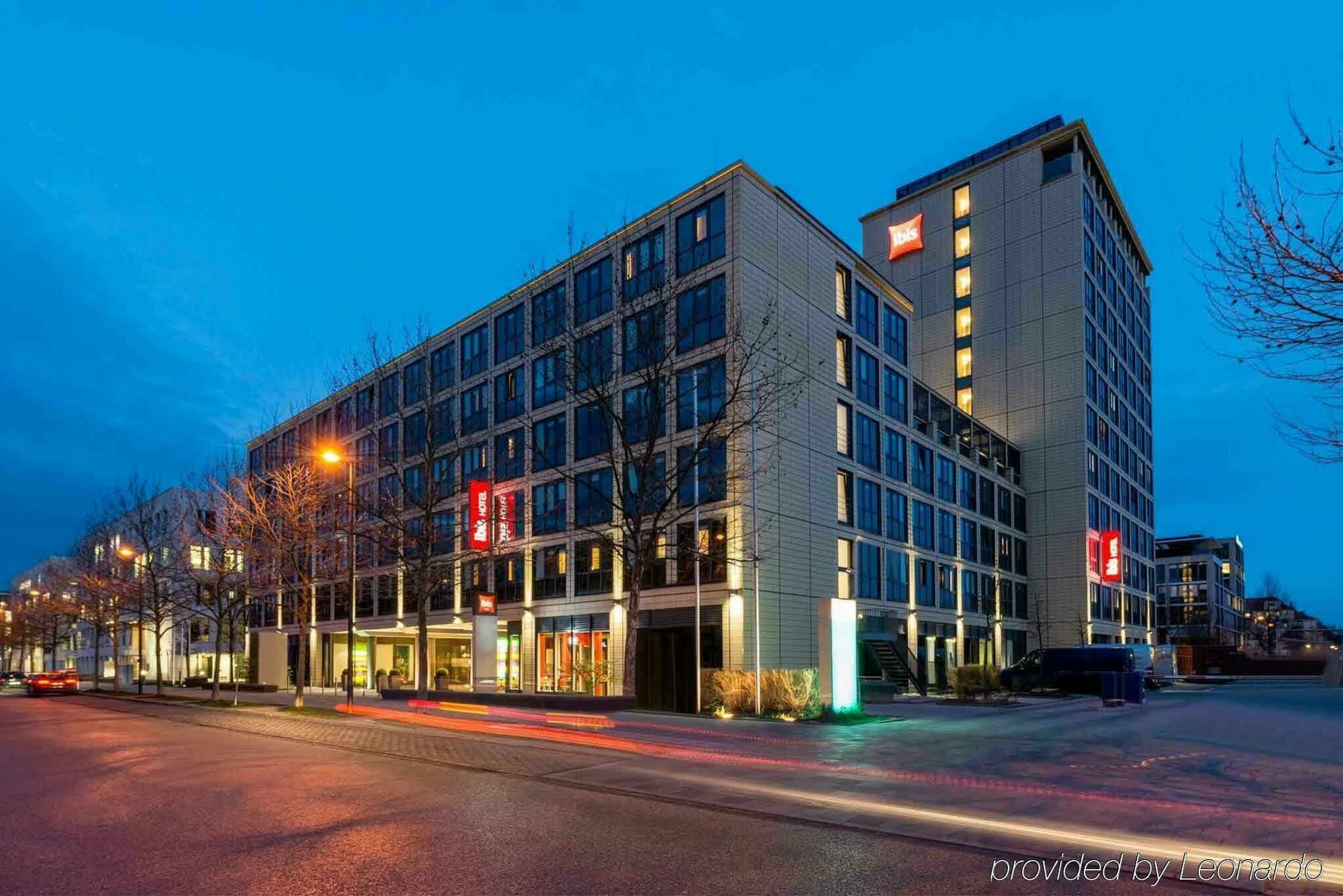 Ibis Muenchen Parkstadt Schwabing Экстерьер фото